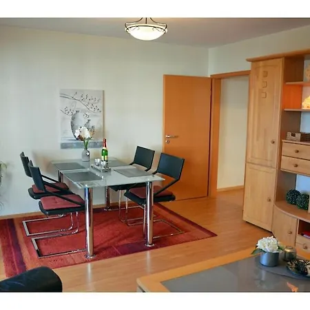 Semesterbostad With 2 Bedrooms