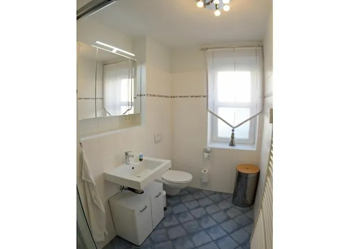With 2 Bedrooms *